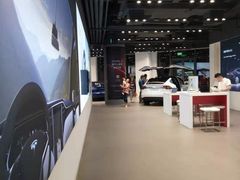 -TESLA 特斯拉(上海太古汇体验店)