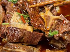 -大众跷脚牛肉馆·非遗传承单位(峨眉山店)