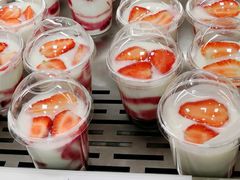 草莓脏脏杯-宜家·瑞典风味餐厅(海达南街店)