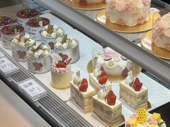 -花花卷卷·鲜食蛋糕(静安久光百货店)