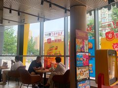 -麦当劳(北苑秋实路店)