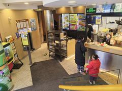 -麦当劳(展览路店)