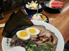 -一豚轩·烧鸟·豚骨拉面(五四路店)