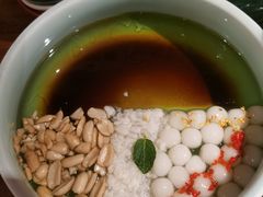 -吃饭皇帝大土家民族菜(正大广场店)
