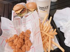 -The Habit Burger Grill 哈比特汉堡(爱琴海店)