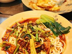 -方铲铲·成都板凳面(滨江银泰店)