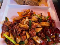-隔壁老王·家常云南菜(花巷店)
