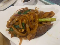 干炒牛河-稻香酒家·34年老字号·港式粤菜(汉街店)