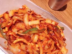 炒鱿鱼-包装马车·韩国料理·포장마차