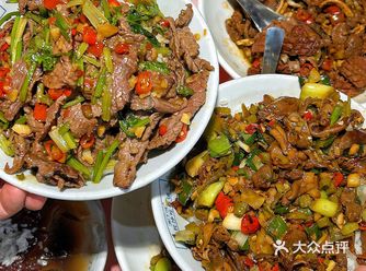 杭州！！谁知道这一口多好吃。。。