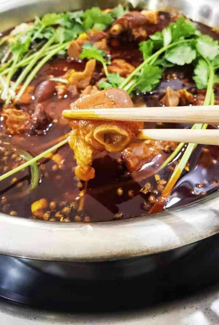 严记蹄花-"很不错,味道也是棒棒哒,店面还是多好找的.