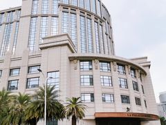 -茂名熹龙国际大酒店(人民广场高铁站店)