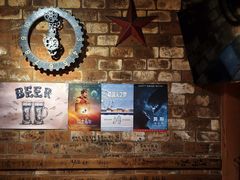 -丽纳尔斯酒吧咖啡LENORE’S BAR(三经街店)