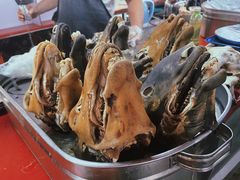 -乌恰市场(彩虹商场店)