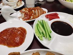 -百鸟朝凤宴会中心