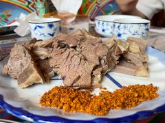 手抓牛肉-卡万金特色藏餐
