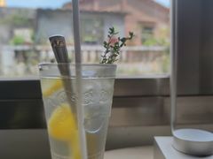 -巴浪鱼咖啡馆 Local Fish