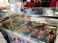 -王浩儿纪六孃甜皮鸭(乐山总店)