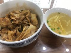 -笑来喜馄饨小笼工坊店(湖滨街店)