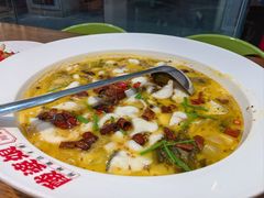 招牌酸菜鱼-酸婆娘重庆菜(紫竹路店)