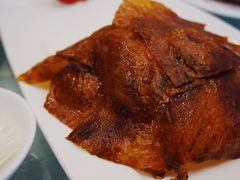 金牌片皮鸭-亢龙太子酒轩(东湖店)