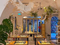 -春树下·树屋花房西餐厅(罍街AS1980店)