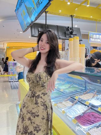 夏天的热还在持续， 冰激凌怎么能少得了呢