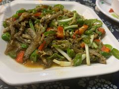 -临江餐馆二楼美食部落