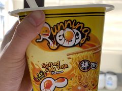 -全家便利店(秀沿路二店)