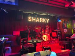 -鲨鱼美式餐厅酒吧Sharky