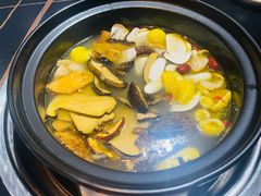 -野菌皇海景野生菌火锅(滨海大道店)