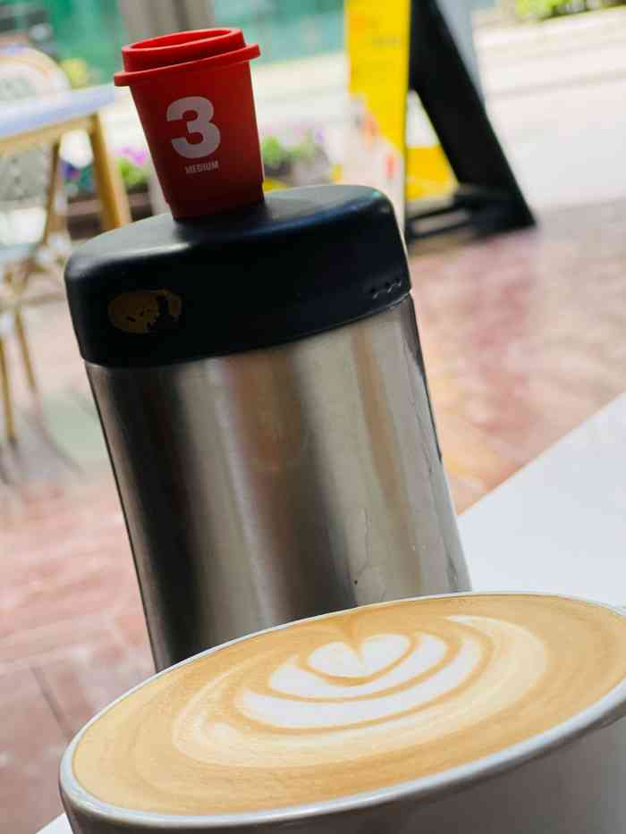 wagas沃歌斯(宝地广场店)-"这可怕的百香果咖啡……北京的豆汁儿 大概