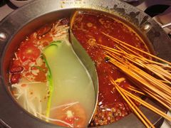 -钢管厂五区小郡肝串串香(滨江店)