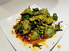 凉拌折耳根-小河盐帮·私家菜·烤鸭(三元桥·霄云路店)