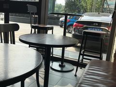 靠窗位-星巴克(衡阳崇盛晶珠广场店)