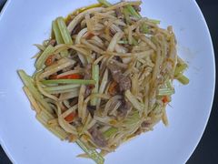 -黄泥岗·地道湖北菜(奥特莱斯店)