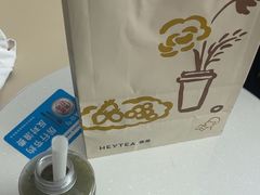-喜茶(慈溪银泰城店)