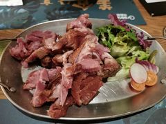烧焗香草德国咸猪手-绿茵阁牛扒餐厅(客村店)