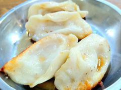 -黄阿姨锅贴大王(万航渡路店)