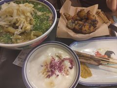 -云阿蛮云南生烫牛肉米线(奉贤路店)