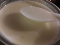 椰青西米露-特式糖水铺甜品