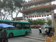 -麦当劳(龙洞店)