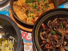 -云海肴·汽锅鸡·云南菜(天山百盛优客店)