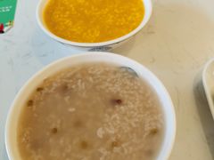 -李与白包子铺(桐梓林店)