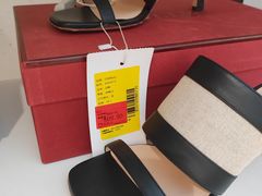 -唯品会(北京国瑞城店)