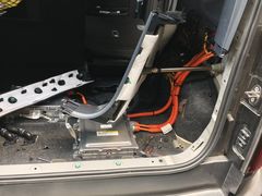 -鲨鱼皮汽车凹陷玻璃修复(静安店)