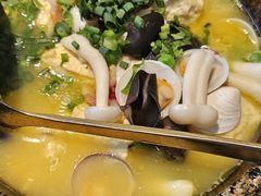 维园特色石锅豆腐-维园悦谱·海派家常菜(乌鲁木齐南路店)