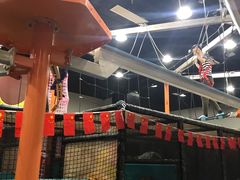 -酷跳蹦床主题公园(万胜广场店)