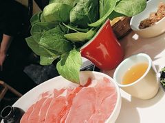-洪氏嗨捞·猪肚鸡火锅(阳光天地店)