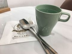 -丽莎沙拉轻食餐厅(国贸店)